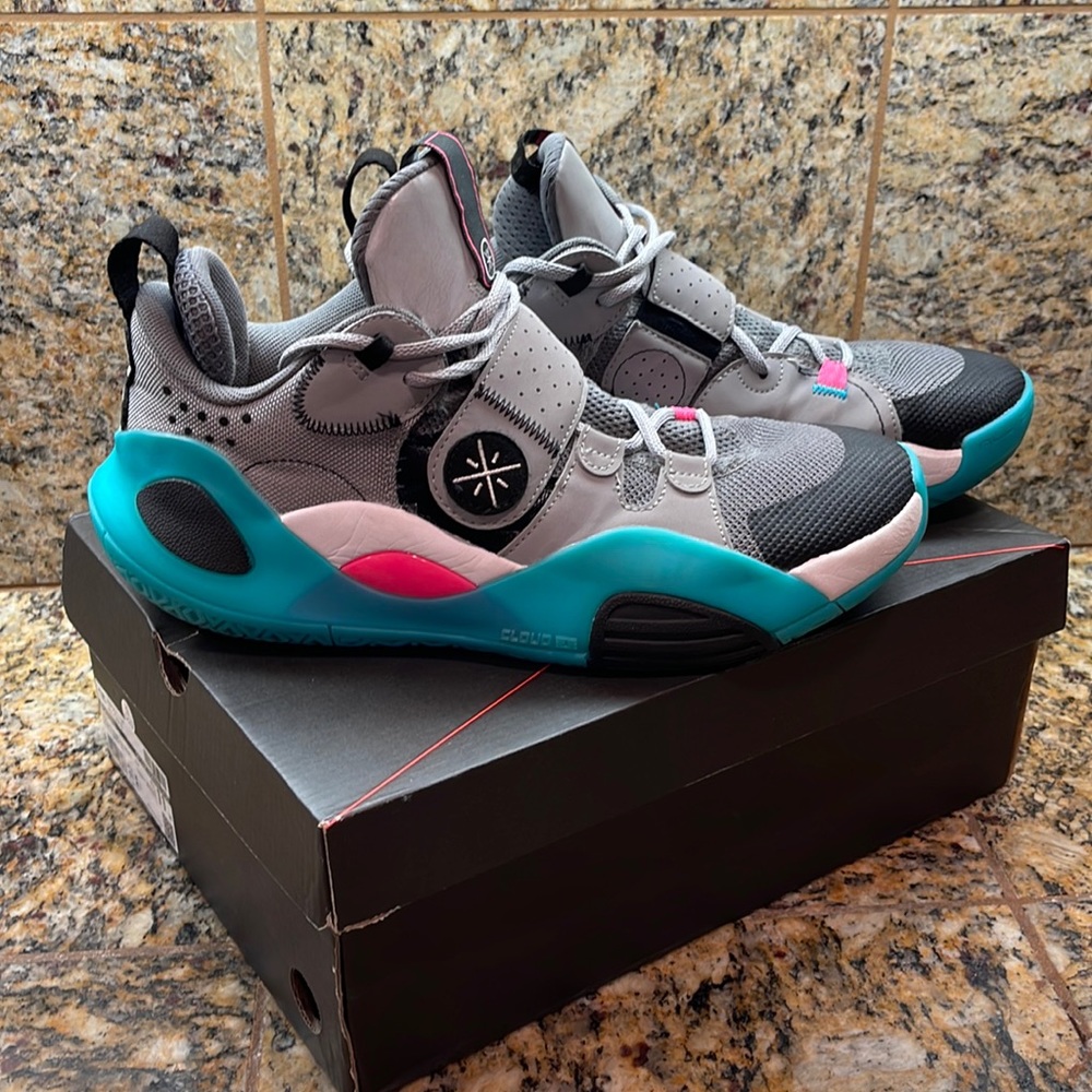 Li-Ling Way of wade 8 all city